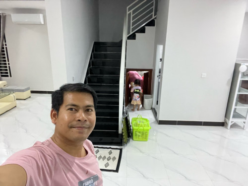វីឡាទោលលក់