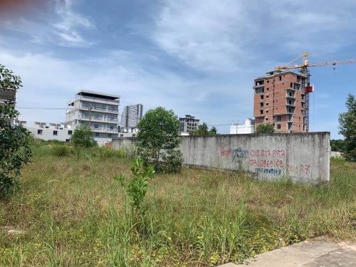 ម្ចាស់ផ្ទាល់