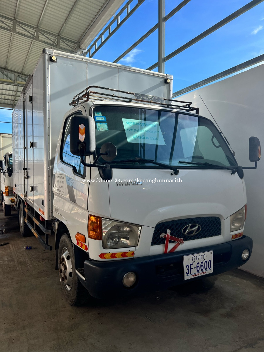 ឡានដឹកទំនិញ Truck for sell Price 10000.00 in Chrouy Changva, Cambodia