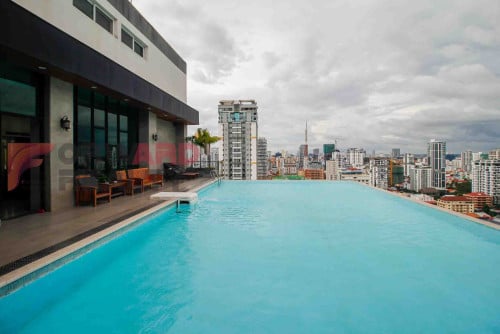 Modern 2 Bedrooms apartment with swimming pool and gym available for rent in BKK1 Area.