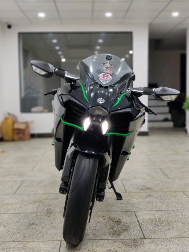 https://images.khmer24.co/23-10-25/s-kawasaki-ninja-h2--465451169822554275632684-b.jpg