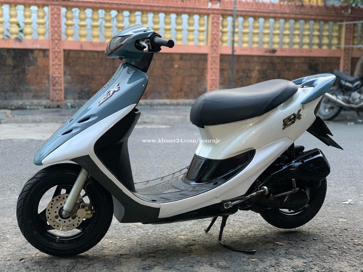 HONDA DIO ZX AF35(1240※※※) - バイク