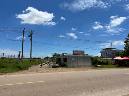 ដីជួលផ្លូវទៅសៀមរាប