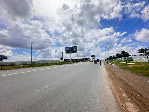 Land for sale & rent (Near Aeon mall 3)  ដីសម្រាប់លក់ និងជួល លើផ្លូវ៦០ម