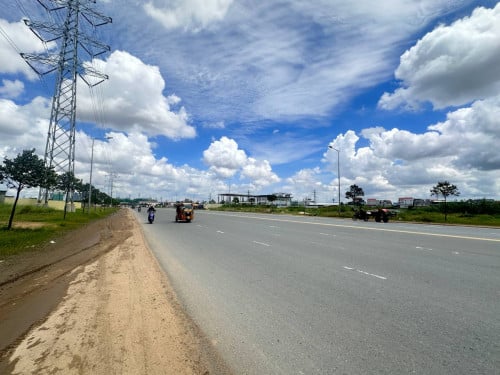 Land for sale & rent (Near Aeon mall 3)  ដីសម្រាប់លក់ និងជួល លើផ្លូវ៦០ម