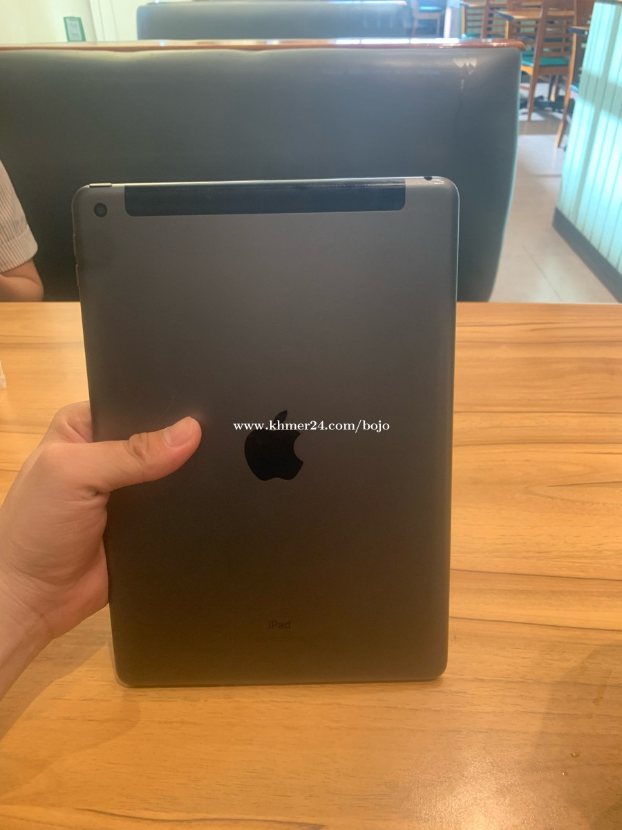Ipad 7 generation sim wifi original all 10.2in 2019 Price 185.00 in