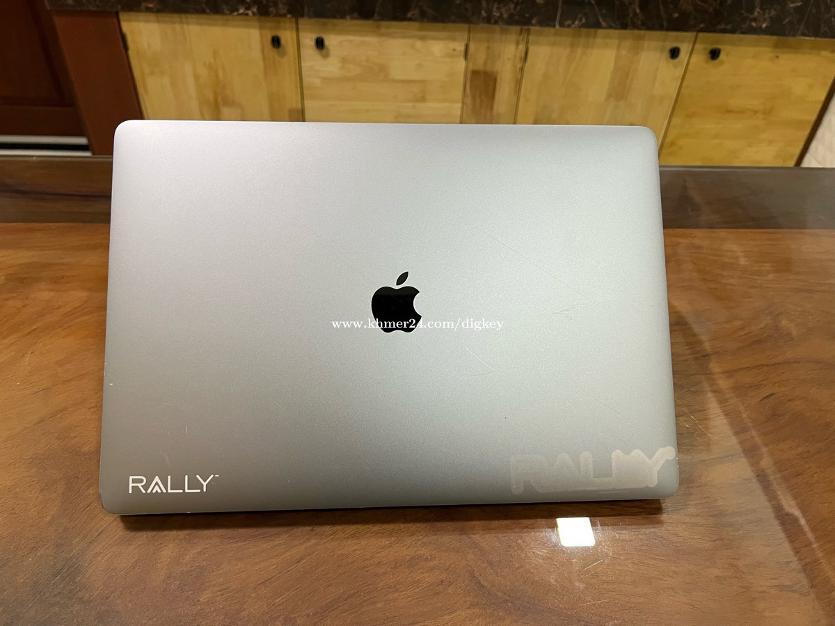 MacBook Pro 15inch 2017 Core I7 Ram 16GB SSD500GB Retina 2K Touch