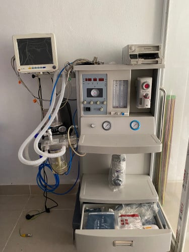 លក់គ្រឿងសំភារះពេទ្យ វះកាត់និងមន្ទីរពិសោធន៏ឡៃឡុង