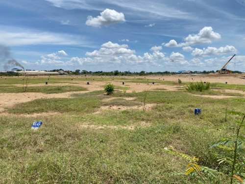 ដីកែង ជិតបុរី Amory 7 ក្រោយពហុកីឡាដ្ឋានមរតតេជោ 5X20, 10x20, 15x20, 20x20 ក្នុងបុរីសុវណ្ណាភូមិ