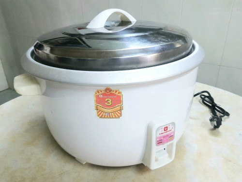 Electric Rice Cooker ឆ្នាំងបាយអគ្គិសនី