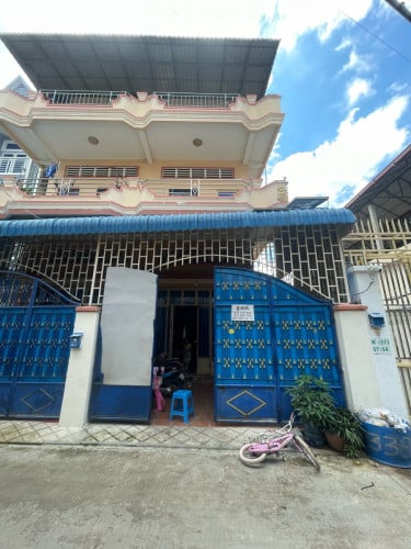 ផ្ទះលក់សង្កាត់ទឹកថ្លា 185,000 $ ចំណូល 600$ ក្នុងមួយខែ