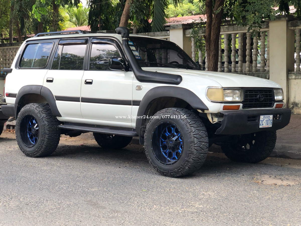 LANDCRUISER 1991 Price 8800.00 in Phsar Thmei Muoy, Cambodia De
