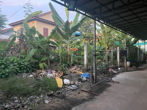 ដីសម្រាប់លក់