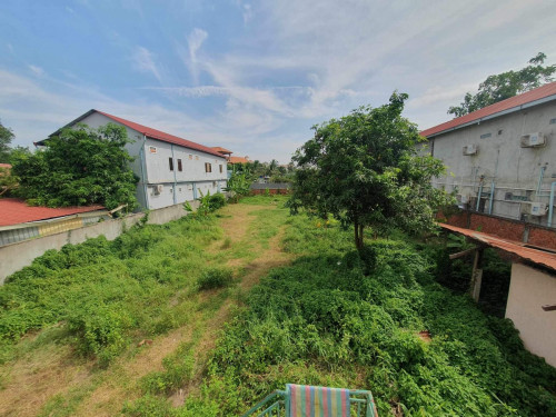Land for sell in urgent/ ដីសម្រាប់លក់ ទីតាំងល្អ ជាប់ផ្លូវជាតិ