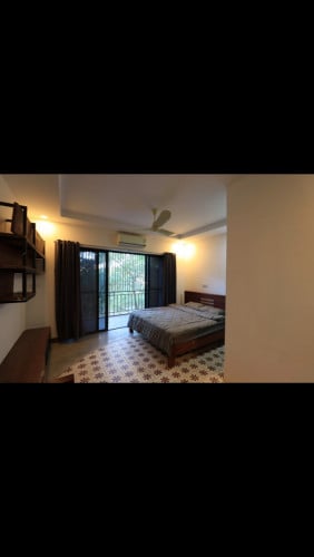 Studio apartment mid size