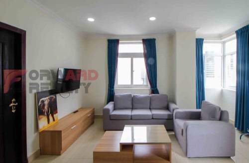 2 Bedrooms condominium with gym available for rent in BKK2 Area (A304)