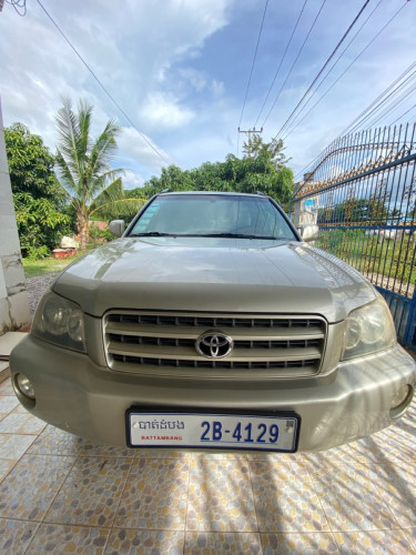 High Lander ពណ៌មាស 2003 V6 P2 Limited Full Options