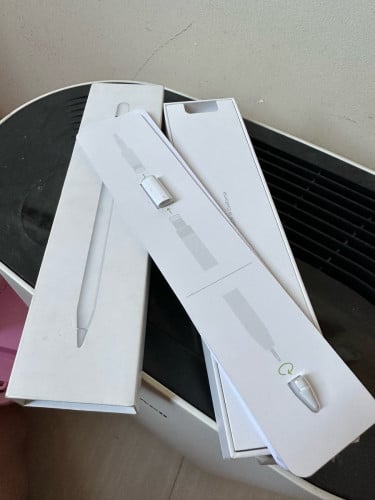 10$ Head and tail Apple Pencil