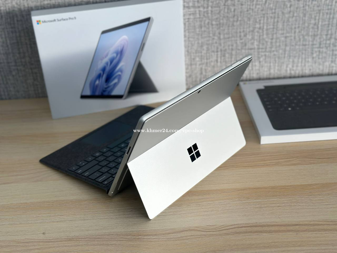 Surface Pro 9 ( New OpenBox ) CPU Intel Evo Core i5, RAM 8GB DDR5