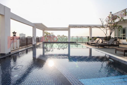 Modern 2 Bedrooms apartment with Swimming Pool and gym for rent in Tonle Bassac Area.