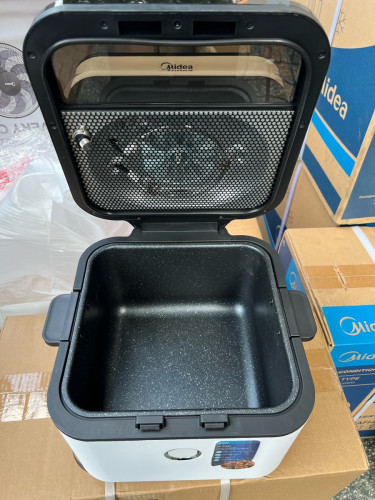 Midea MF-CY75A2( ម៉ាស៊ីនអាំងថ្មី7L /new air fryer 7L