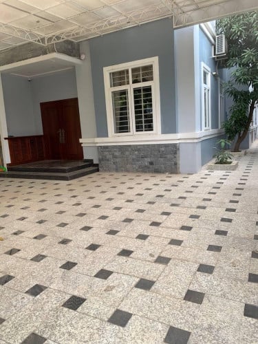 វិឡាភ្លោះដីធំបូរីអង្គរលក់ 9*23.5 (212មែត្រការ៉េ ប្លង់រឹង)