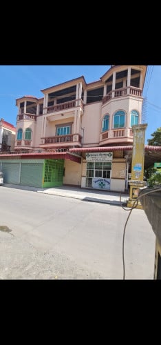 House for  sale(ផ្ទះកែងកាច់ជ្រុងល្អណាស់នៅលើផ្លូវ371)