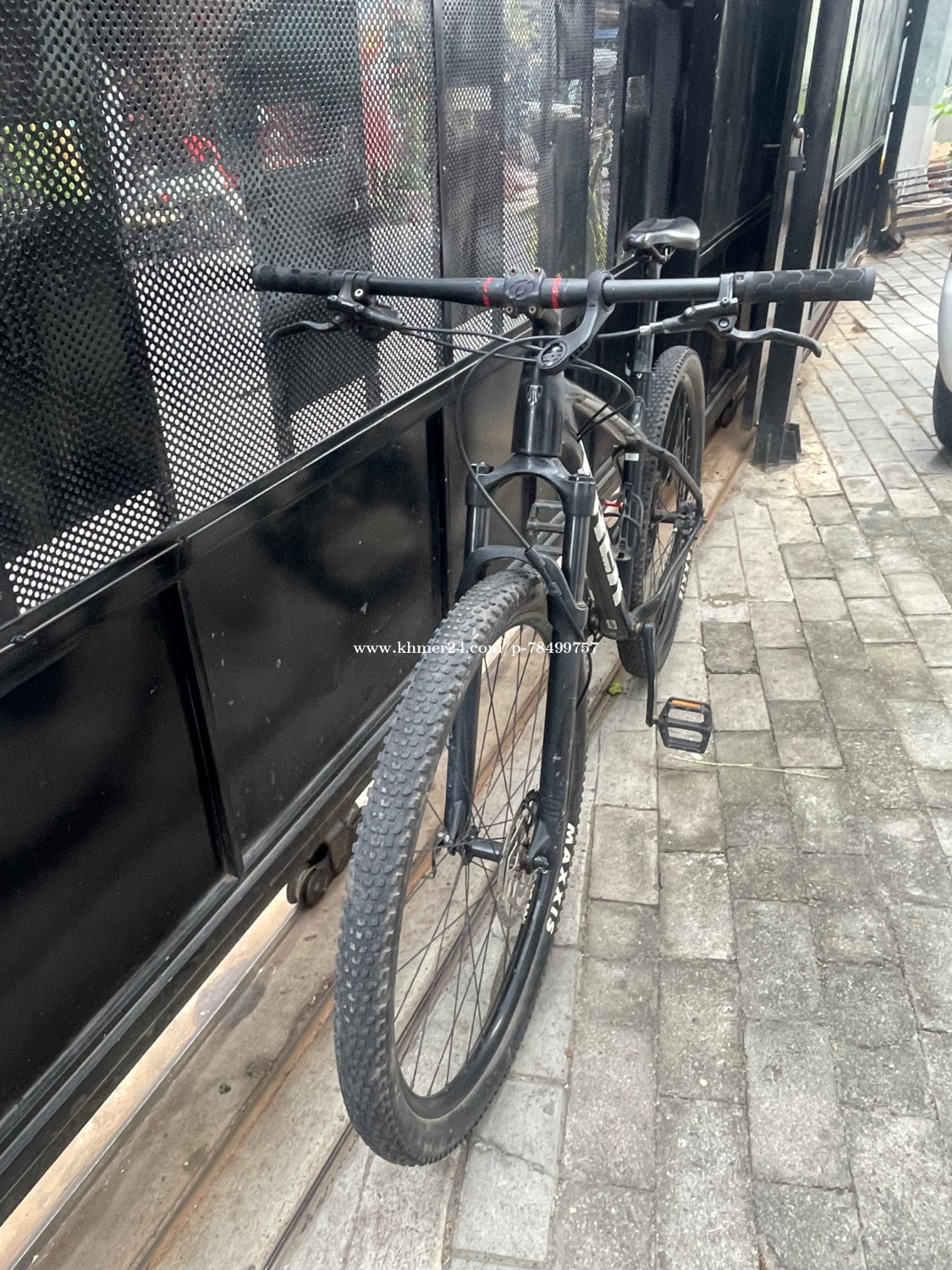 X caliber store 8 trek 2020