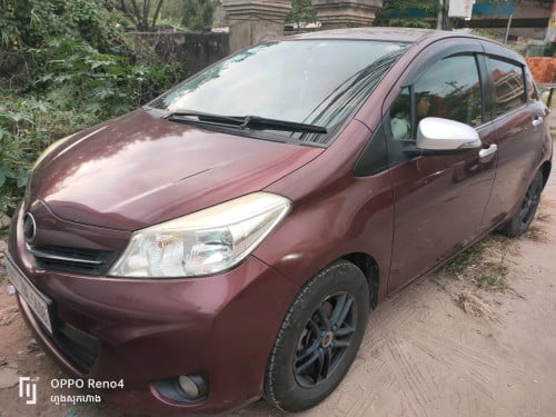 ឡានToyota Vitz 012សំរាប់លក់