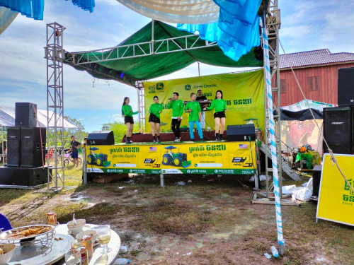 លក់ឆាកភ្លេងទំហំមុខ5,7m×4,5m,តម្លៃ850$