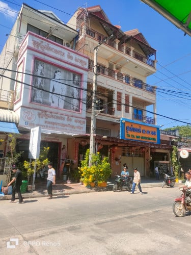 ផ្ទះលក់ឬជួល មានផ្លូវទាំងមុខទាំងក្រោយ