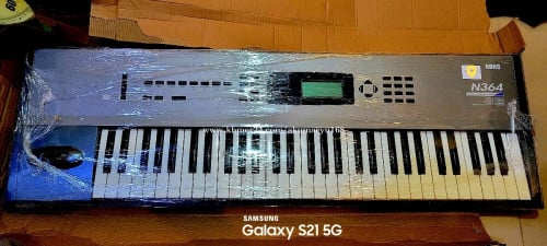 Korg N364 99% 220v