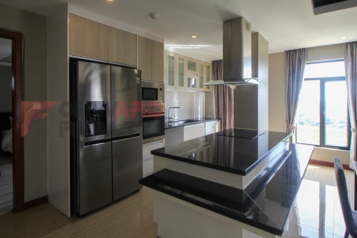 Penthouse 4 Bedrooms apartment swimming pool and gym available for rent in Phsar Doem Thkov Area.
