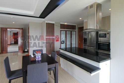 Penthouse 4 Bedrooms apartment swimming pool and gym available for rent in Phsar Doem Thkov Area.