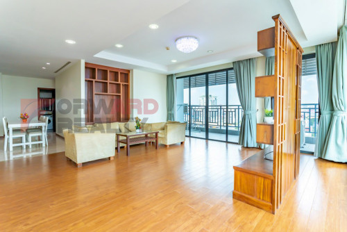 3 Bedrooms Apartment with swimming pool and gym for rent in Boeng Tumpun Area.to Russian Market