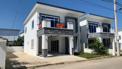 ផ្ទះលក់នៅបុរីវីឡាទោលទំនើប01 House for sale at Borey Modern Villa 01