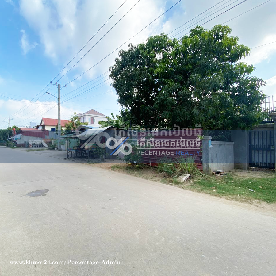 ដីសម្រាប់លក់ Land For Sale Price 280000.00 in Veal Sbov, Chbar Ampov