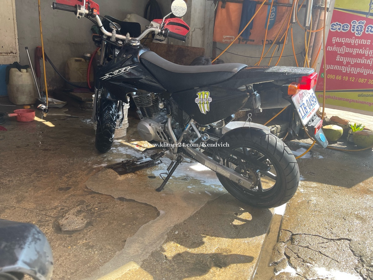 2004 xr100 on sale