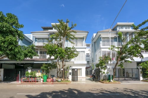 4 bedrooms twin-villa for rent in Borey Peng Huot Boeng Snor
