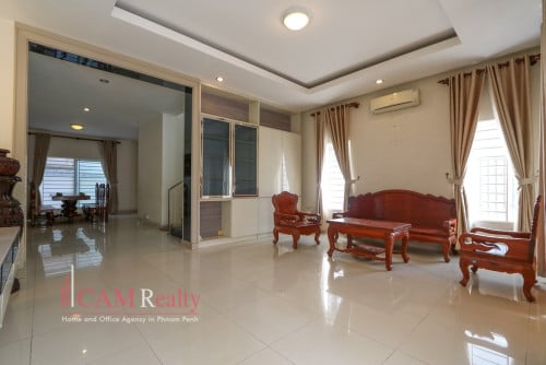 4 bedrooms twin-villa for rent in Borey Peng Huot Boeng Snor