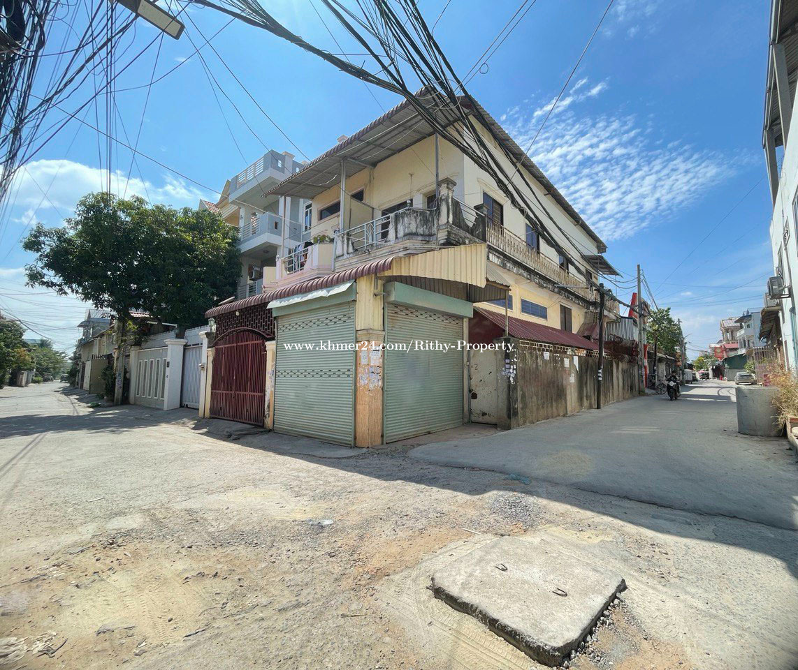 ផ្ទះ កែង សម្រាប់លក់ Corner House For Sale Price 111000.00 in Boeng