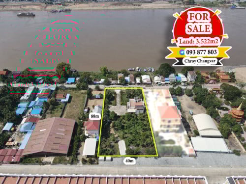 វិឡាលក់​នៅជ្រោយចង្វារ