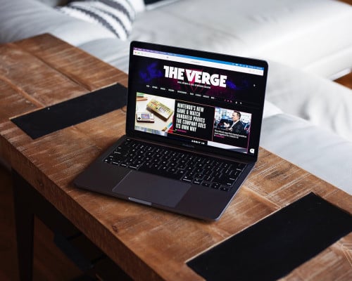 MacBook Pro 13.3” M1 | 8GB | 512GB  | Dark Grey ✅