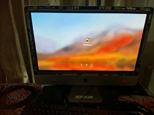 iMac Mid 2011(បែកកញ្ចក់ការពារ) | Core i7 | RAM 16G | SSD 256G