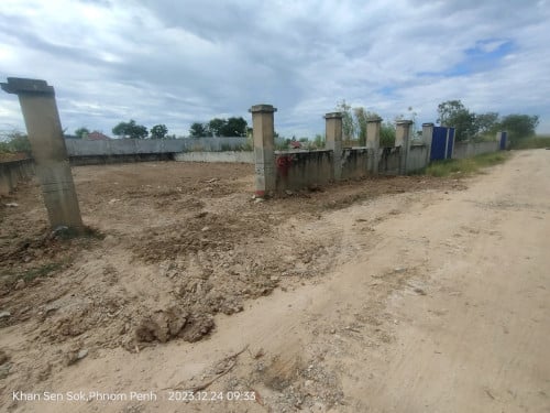 ដីលក់ ឬជួល / land for sale or rent