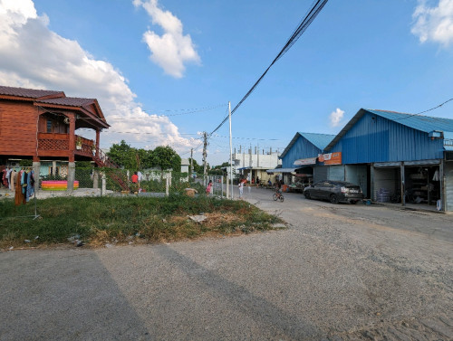 លក់ប្រញ៉ាប់លុយ(តម្លៃចរចា)ធានាងាយស្រួលរកស៊ី