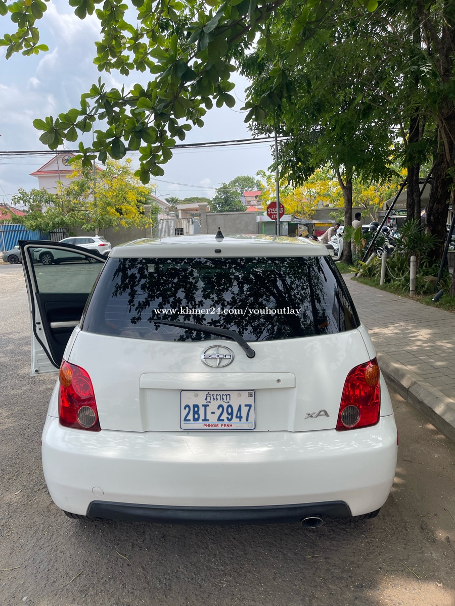 Toyota Scion Price 7400.00 in Tonle Basak, Cambodia Hout Hea