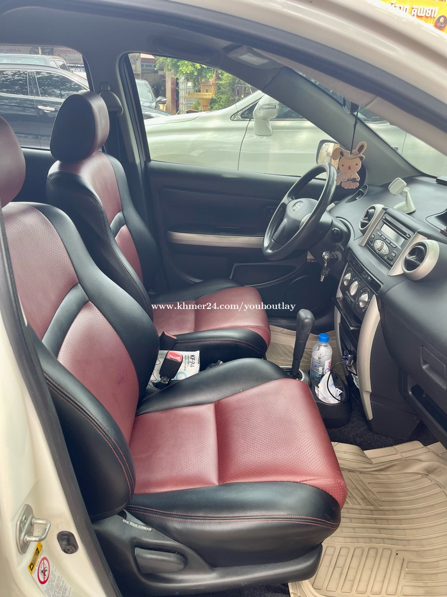 Toyota Scion Price 7400.00 in Tonle Basak, Cambodia Hout Hea