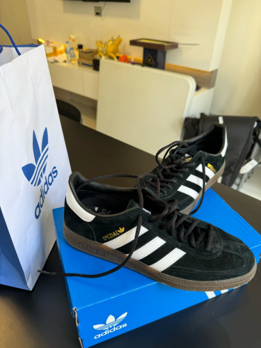 Adidas size 42 in sales cm