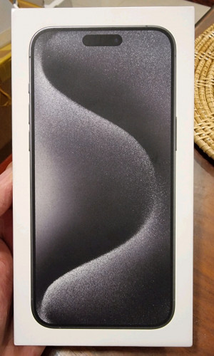 White Titanium iPhone 15 Pro Max 🎉 : r/iPhone15Pro